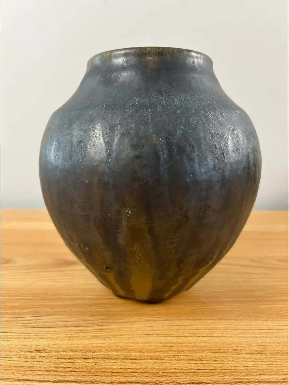 Marvin Bailey South Carolina Art Pottery Black Drip Glaze Bulbous Vase
